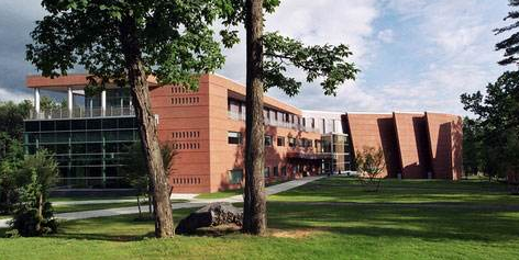 留美学费不断攀升 这10所大学对留学生最慷慨