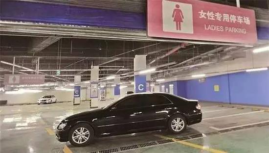 专栏:广州深圳地铁女性车厢恰恰是女权的惨败