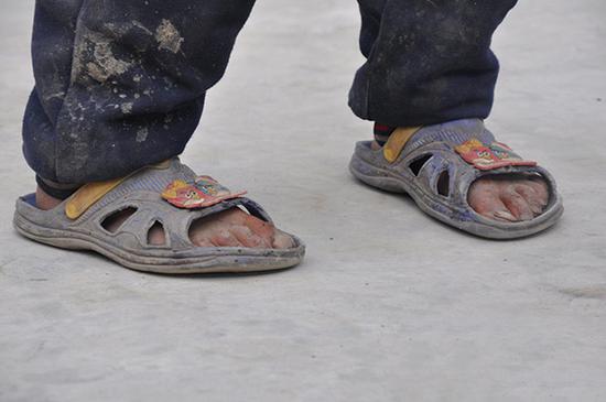 农村辍学率高:乡村学校的校长想了哪些招留住