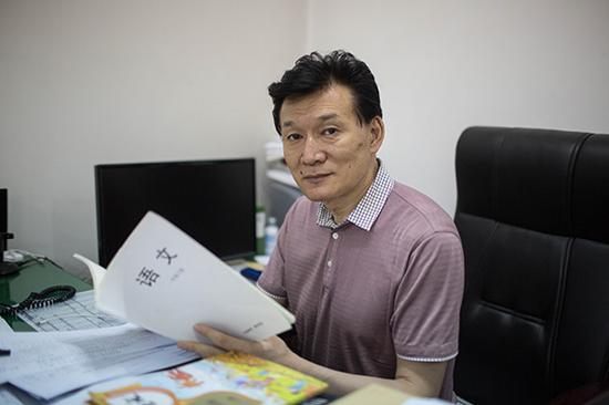 王旭明将退休想在全国培养十万名合格语文老师