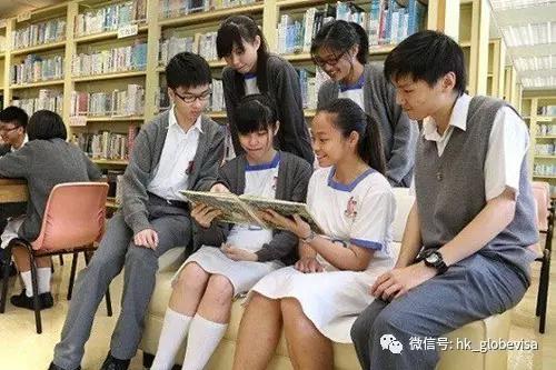 并非只有国际学校受青睐，香港本地学校中的直资老牌名校圣保罗男女中学过去3年出了42个藤校牛剑生。