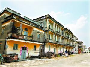 今日西村一角。