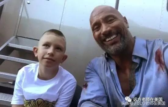 10岁男孩告诉你啥是正确追星