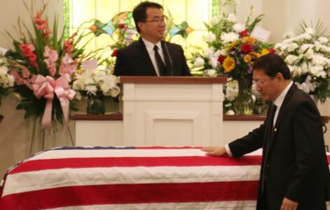 美华裔女兵离奇死亡:家属斥军方拖延称绝非自