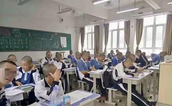 有学校关于男生剪发的通知:
