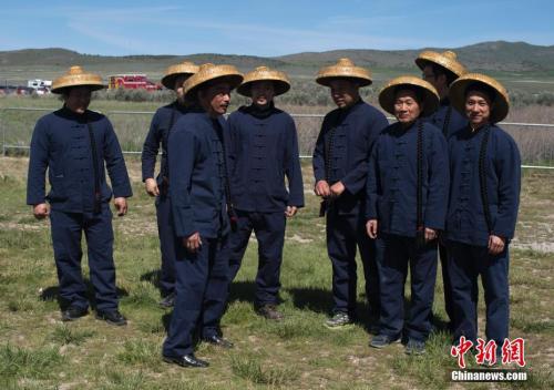 当地时间5月10日，纪念美国太平洋州际铁路接轨150周年的“金钉节”在美国盐湖城举办。 主办方在多个环节致敬铁路华工。中新社记者 刘关关 摄