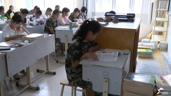 寿光灾区学生到校报到 开学第一课：我们不怕