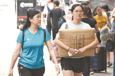 广东陈姓人口数量_广东人口第一村,居住人口数达20万,并且全村都姓陈
