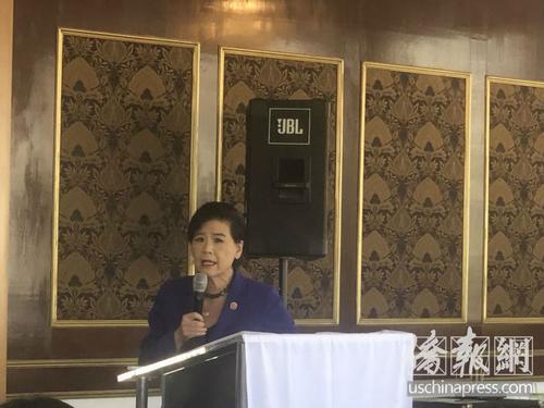 美国联邦众议员赵美心在新闻发布会现场致辞。(美国《侨报》/王珂莹 摄)