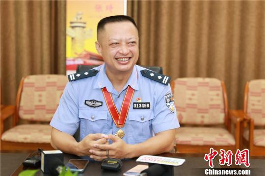 图为海口市公安局琼山分局便衣警察大队大队长冯晖。警方供图