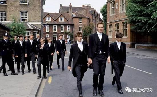 文化资本是一种通过教育洗礼，历练而成的个人优势，与生活品味息息相关。