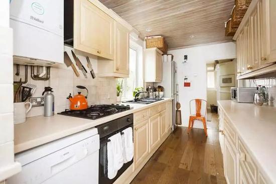 图片4：英国厨房