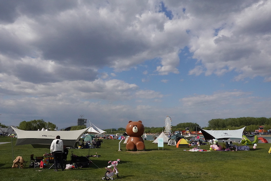 目前国内露营市场呈井喷式发展。