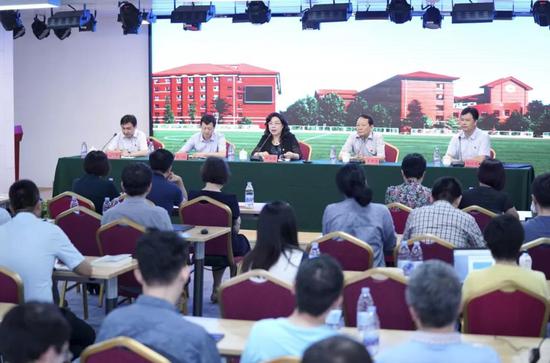  北京市海淀区委教育工委、区教委在北京十一学校召开中层以上干部会议 