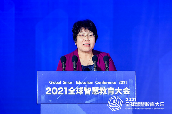 北京师范大学副校长陈丽教授