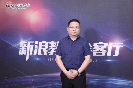 精华学校师资管理部校长:白彦彬