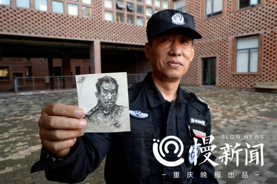 吕跃的自画像
