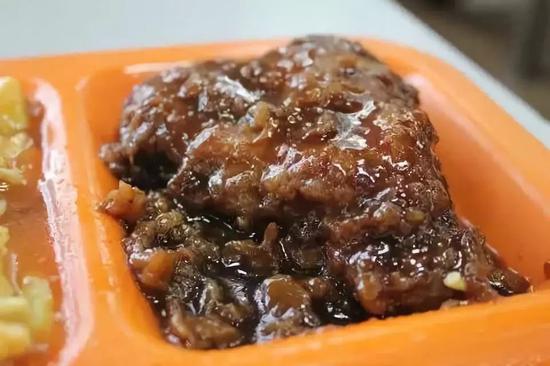北京“双一流”大学食堂排行 学苑食堂的糖醋排骨/图片来自:互联网