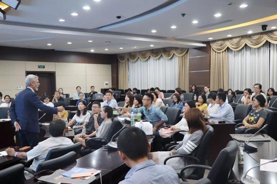 上外MBA系列公开课暨跨文化管理专场讲座圆