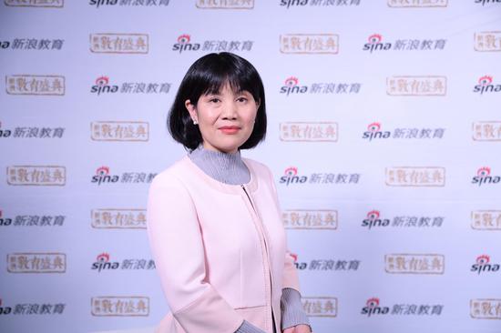 卓越教育“巧问产品”创始人 成君霞