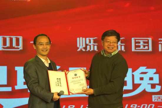2019年经济师证书办理_考过中级经济师的你,这笔钱千 万 别忘了领(3)