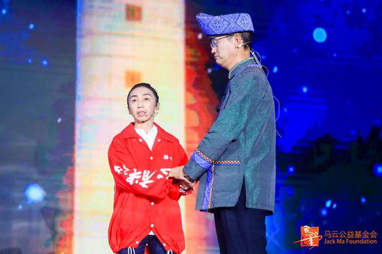 孤村变秀才村 代课夫妻28年送近千名学生走出大山