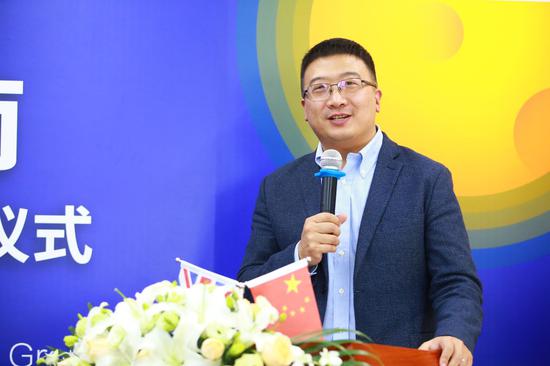 新东方教育科技集团国外考试推广管理中心主任刘烁炀致辞