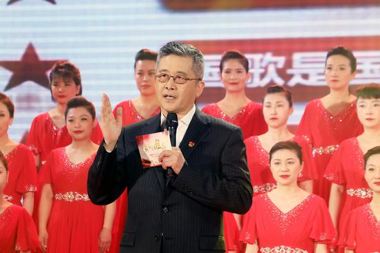 著名指挥家 于海