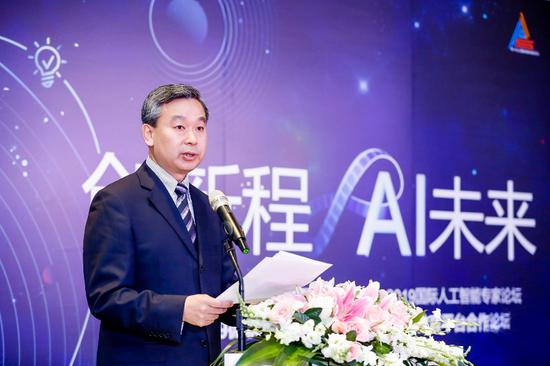 教育部国际合作与交流司副司长徐永吉