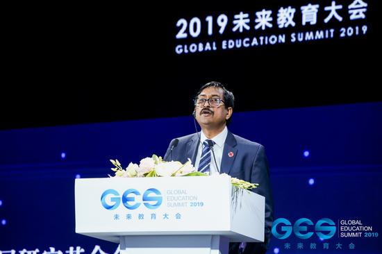 联合国教科文组织“教育2030”计划合作与协调局局长Jordan Naidoo