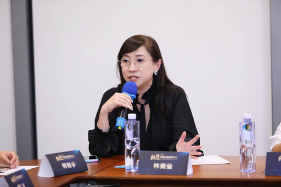 宝贝王早教高级副总裁 林美瑩