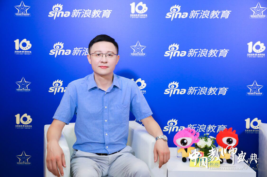 新课堂网校总经理 万伟华