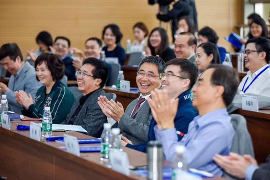 第四届中国营销高峰论坛在华东理工大学举行