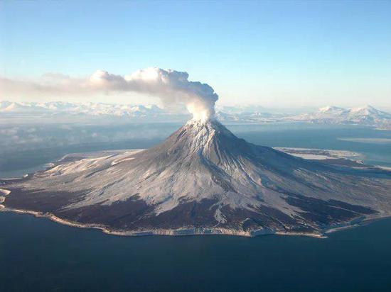 灾难性的火山爆发是大规模物种灭绝的主要原因| 图片来源：Wikipedia