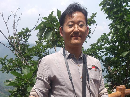 河南省孟津县双语尝试书院尤开国