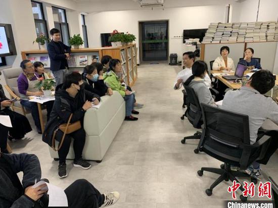 家政专业学员在上课。 资料图 赵文秀 摄