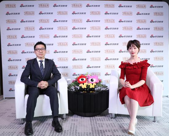 长颈鹿美语经理 Mark