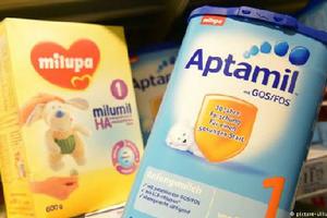 华人扫货致供应紧缺 澳两大超市收紧买奶粉限制