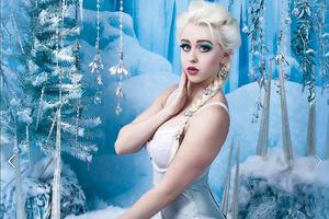 美姑娘酷爱Cosplay 完美变身性感冰雪公主(图)