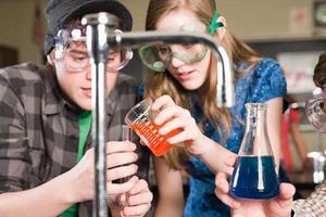 家长必读：美国高中留学申请父母需要做什么