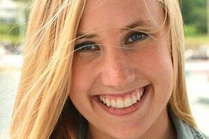 美女大学生辍学当保姆 虐待儿童被控告