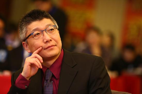 北大考试院院长面试学霸:像一个模具打造的家