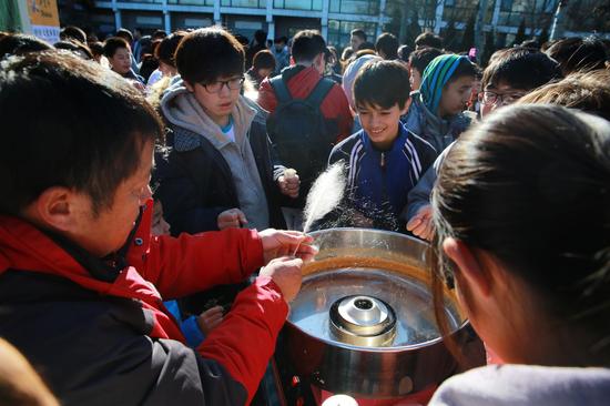 北京市中小学外国学生汉语节现场活动