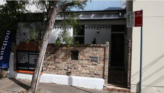 Camperdown这间排屋以124.5万澳元卖给一对华人。(图片来源：澳洲新快网)