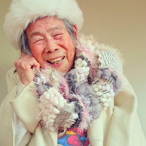 美丽无界：日本九旬老太当时装模特受追捧