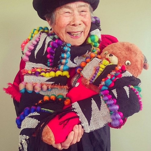 美丽无界：日本九旬老太当时装模特受追捧