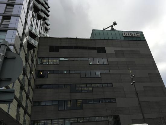 大楼旁边就是英国BBC电视台的新址
