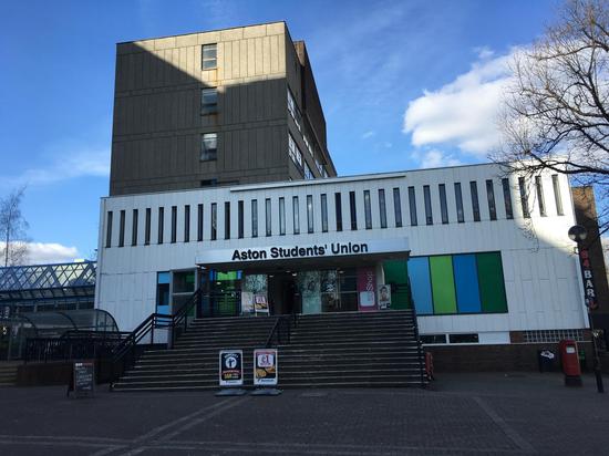 阿斯顿大学:学生就业能力居英国前十|阿斯顿大学