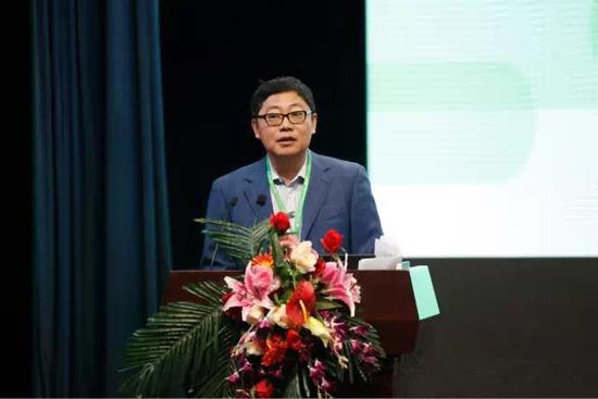 北京市八一学校校长沈军进行课程建设的主报告经验分享