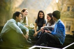 U.S.News法学院全日制申请者最多的美国大学